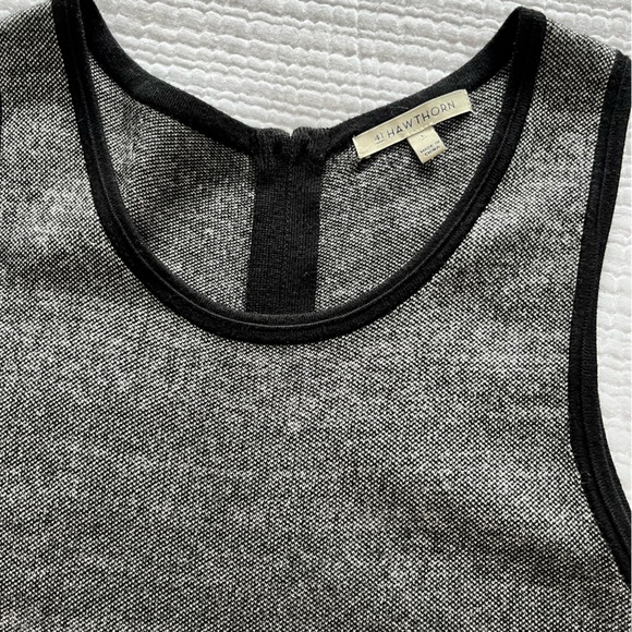 Geometric Sweater Dress - Picture 5 of 6